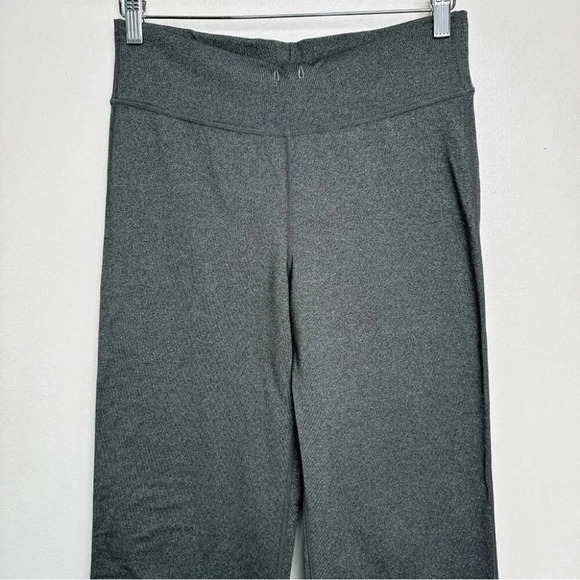 Lululemon Size 6 Relaxed Fit Pant Heathered Deep Camo Green Pant - Picture 4 of 15